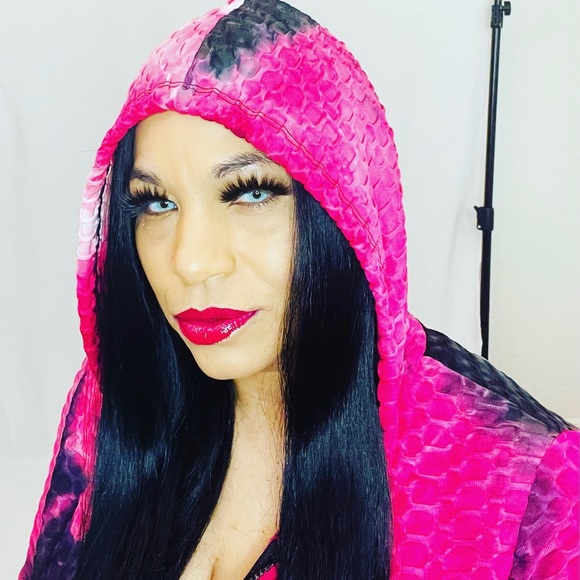 Work Out Set (Fuchsia) - Picture 2 of 2